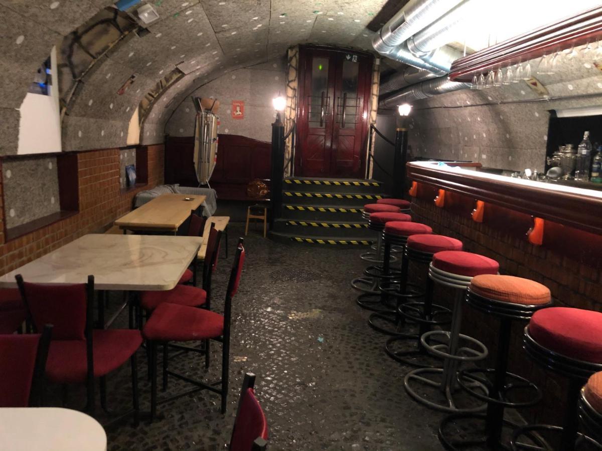 Whole Basement Former Pub 5 For Stag Do Budapest Exterior foto