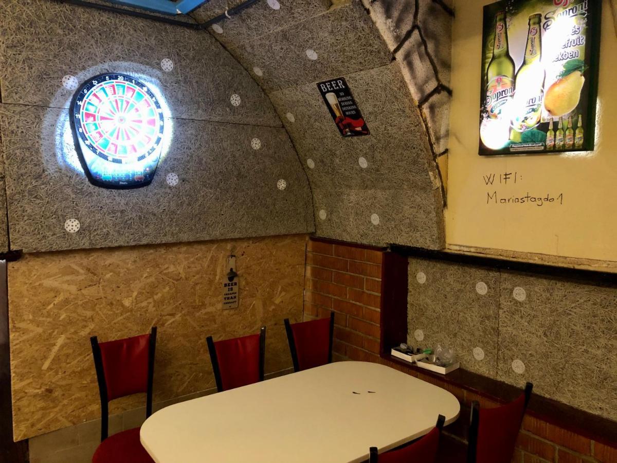 Whole Basement Former Pub 5 For Stag Do Budapest Exterior foto
